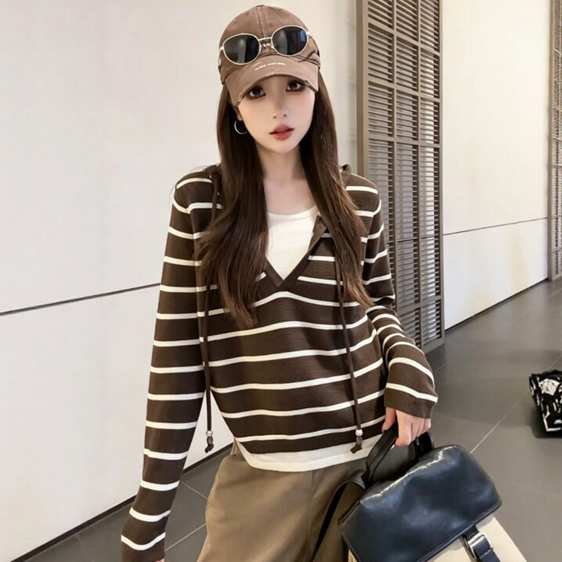 Retro Style Striped Fake Two-Piece Hooded Knit Sweater for Women 2026 New Autumn and Winter Slimming Versatile Korean Casual Top