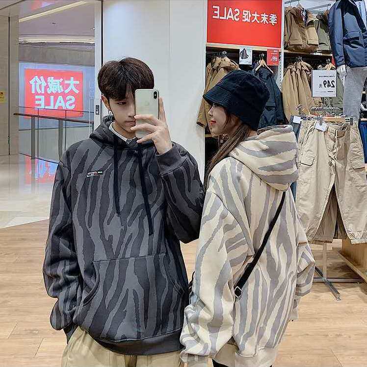 Sweatshirt men's day department retro-spotted horse tattooed loose even hat blouses Korean version Trend crashes Thins student couple coats