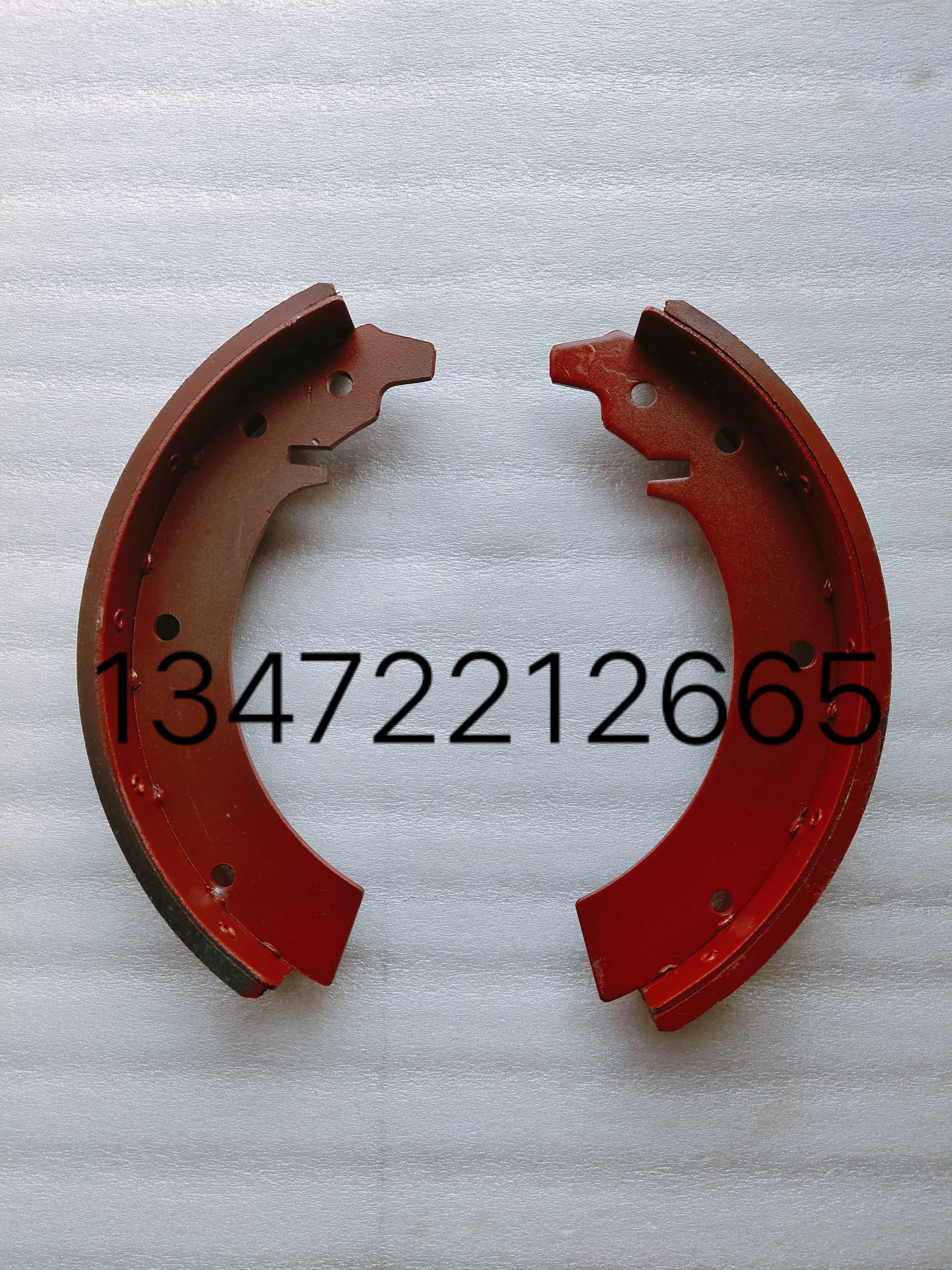 When the wind original factory three-wheeler 280 oil painstakes the brake shoe of the wind and the brake sheet of the wind tricycle is paid