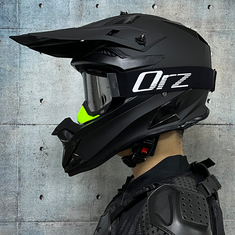 Off-road helmet electric vehicle helmet men and women four seasons mountaineering bicycle full-cover off-road motorcycle DH downhill helmet