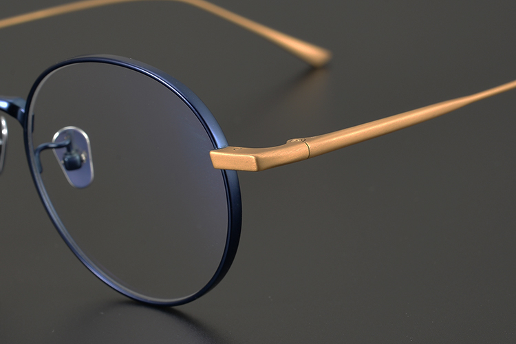 Aimee Unisex Full Rim Round Titanium Eyeglasses - Image 2