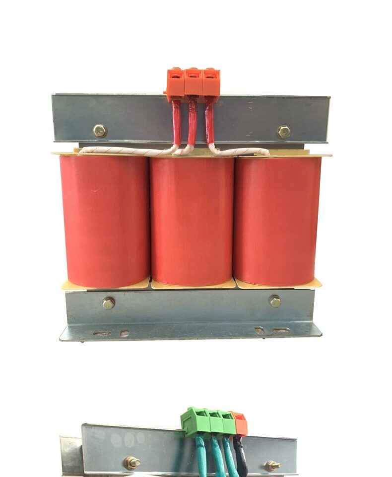 Изоляции трансформатора 繁珠大量现货sbk-2000va/2000w/2kw380v变220v三相干式伺服变压器 Culture Pearl