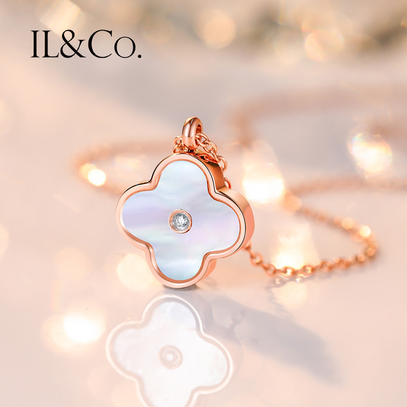 日本独立设计师珠宝品牌 IL&Co 双面四叶草锁骨链 镶钻0.6-0.8分 双重优惠折后¥99包邮 附GIC证书