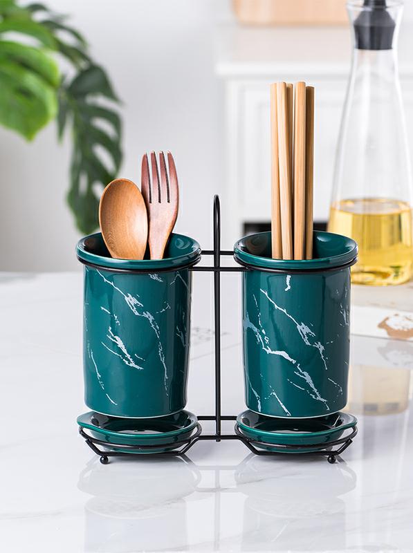 Ceramic tube informs the waterlogging under caused by excessive rainfall malachite green chopsticks chopsticks box to receive shelf Nordic pairs of chopsticks chopsticks box barrels