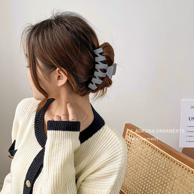 Зажим для волос Hairgrip, большая матовая акула, краб-пин, аксессуар для волос, зажимы для волос, интернет-знаменитость, стиль высокого качества, яркий запоминающийся стиль