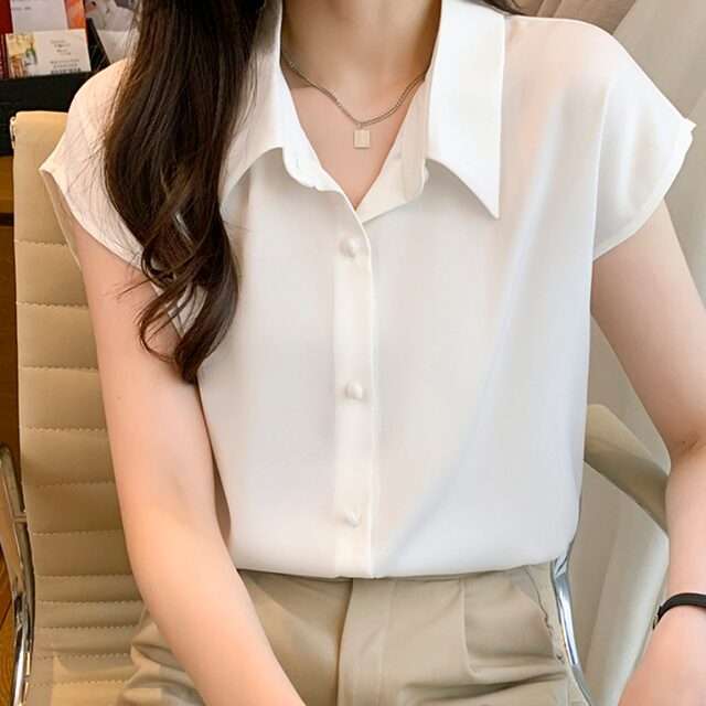 White chiffon sleeveless shirt women's summer French light familiar style loose top Hong Kong style design niche short-sleeved shirt