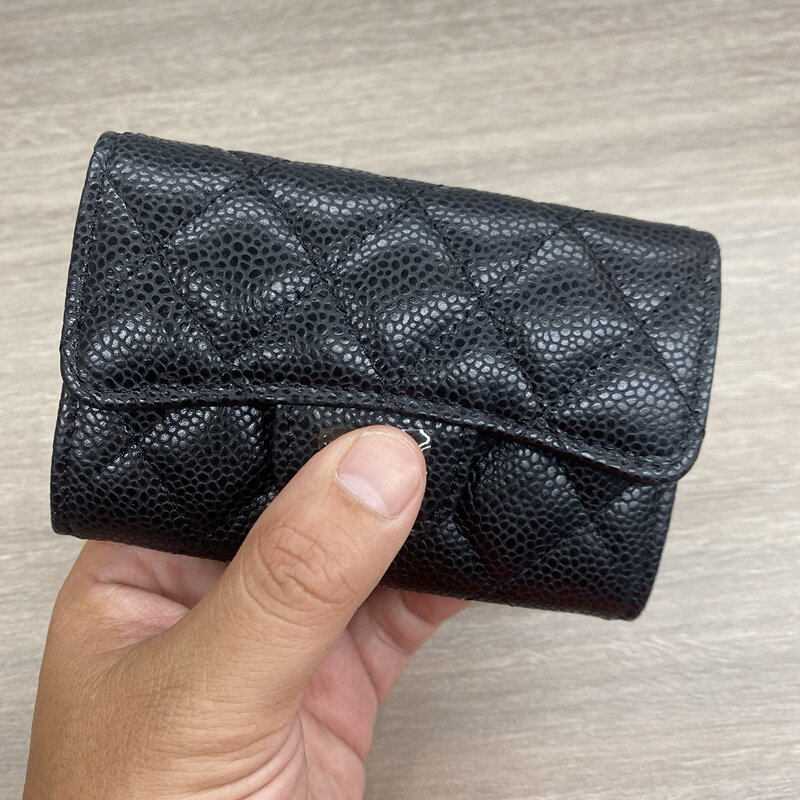Classic Chanel-Style New Flip-Top Snap Button Coin Purse, High-Quality Women's Short Card Holder, Textured Genuine Leather, Cowhide, Quilted Pattern