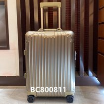 (Dingjie) 2024 Comparison of Versatile Trends for Men and Women ① High-end Bags with Labels