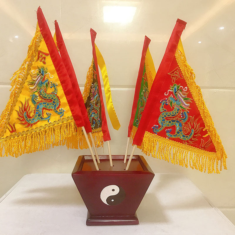 Mini Small Number Five Camp Flag Five Color Order Flag Dragon Flag Triangle Flag Bifacial Embroidered altar Pendulum Table version