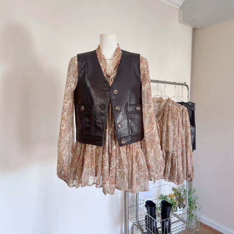 A Shirt with Paisley Pattern from the Queen Band & a Dark Brown Leather Vest, Other Cotton Blend Long-Sleeve Regular Sleeves