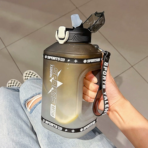 Вместительный и большой спортивный высококачественный портативный летний чайник для спортзала