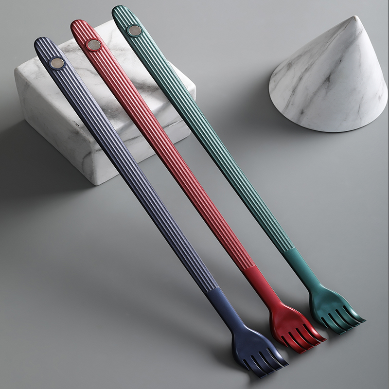 The magnetic suction model does not ask for itchy scratching artifact back scratching old man music scratching massage massage tickling