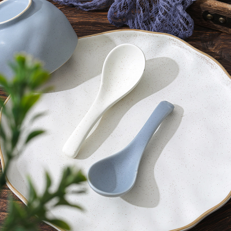 Day Style Creative Pottery Bone China Porcelain Soup Spoon Children Eat Spoon Long Handle Sheng Soup Drink Soup Spoon Restaurant Spoon Spoon Dinghi Spoon 