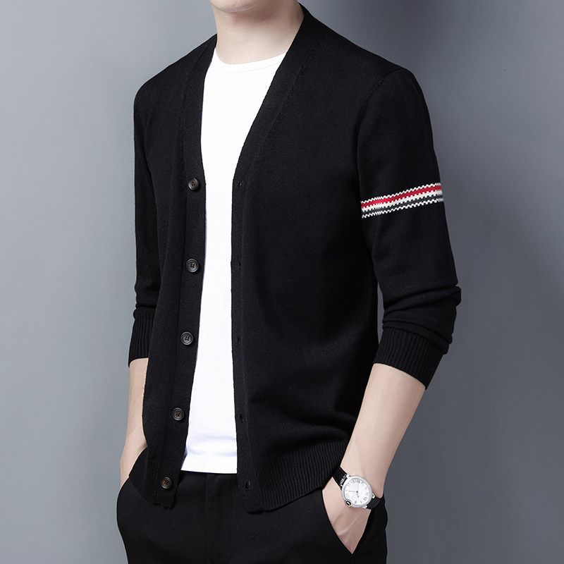 Spring and Autumn Men's Thin Office Solid Color Cardigan Lightweight Knitted Sweater V-Neck Men's Sweater Casual Home Jacket