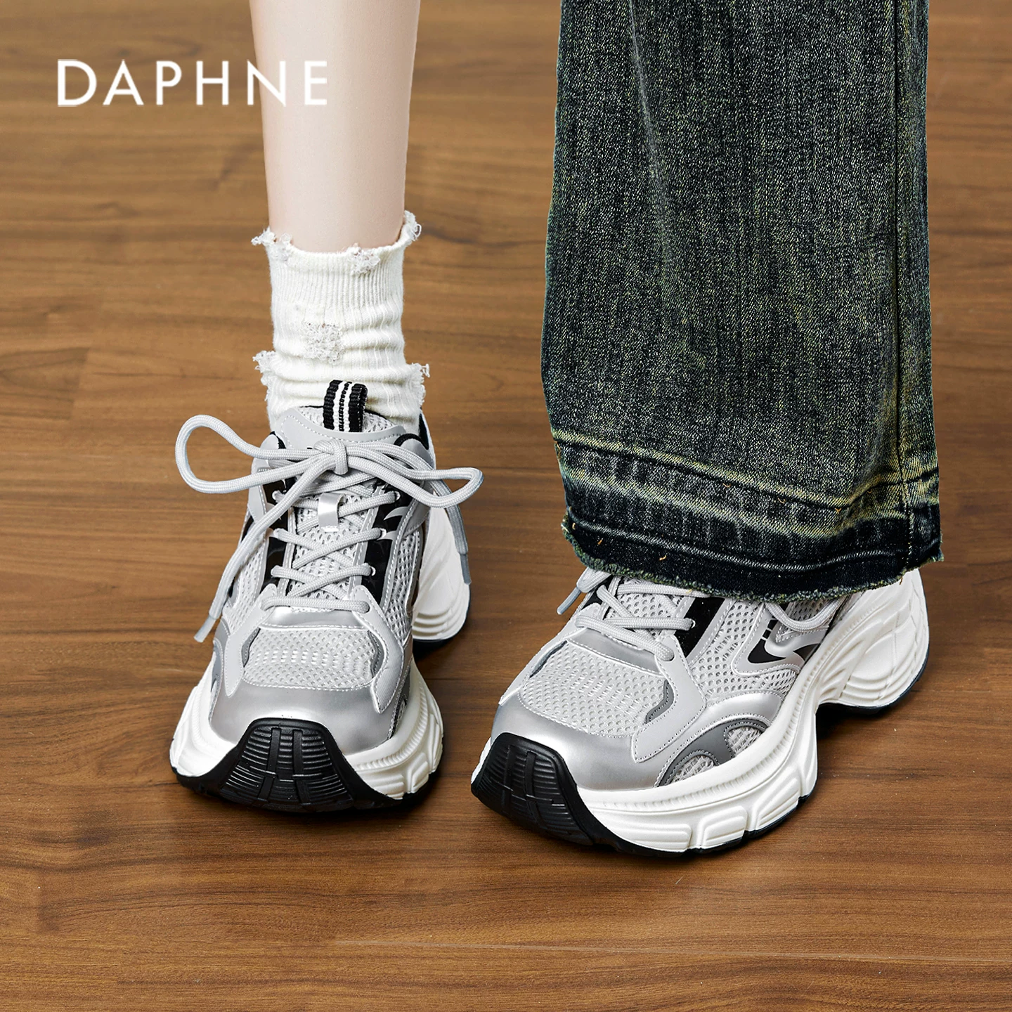Daphne Silver Dad Shoes Women's 2026 New Summer Popular Thick-Soled Sports Shoes Increased Breathable Women's Shoes