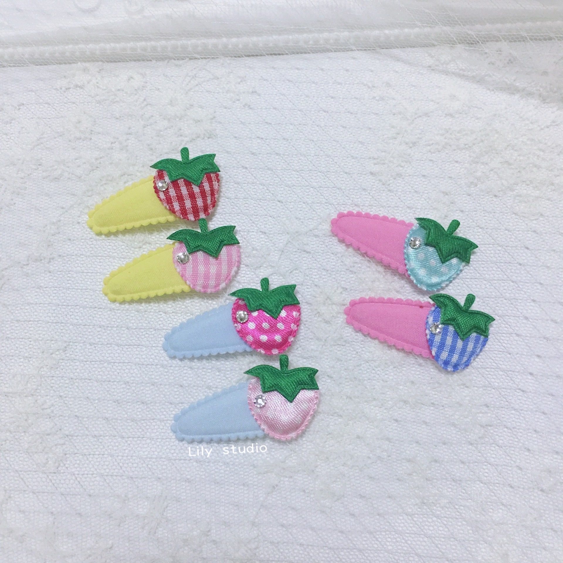 Lily studio handmade pet headdress Teddy York Shassi Schmalzis cute strawberry bb clamp