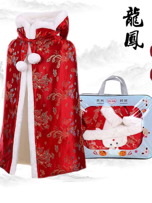 。 New Year's Cape for Babies, Winter Style with Fleece, Newborn Children's Windproof New Year's Chinese Style Cape for Baby Girls
