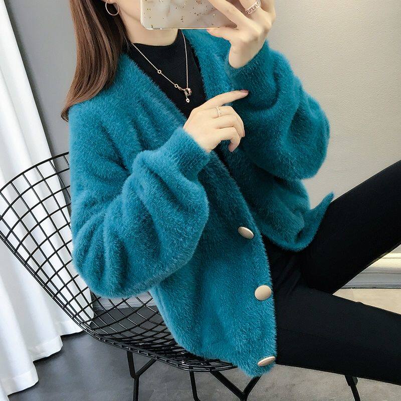 Sweater jacket women's cardigan autumn 2020 new loose net red short foreign style imitation mink velvet outer knit shirt