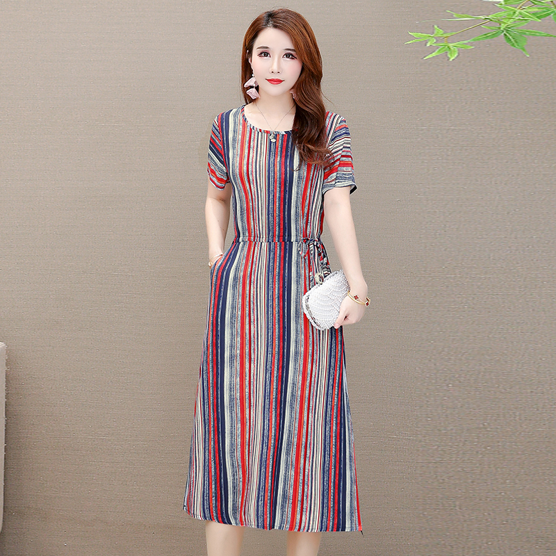 2020 mùa hè mới ngắn tay loose-fitting hôi thối quốc gia gió-in dài vừa chiếc váy 38.188