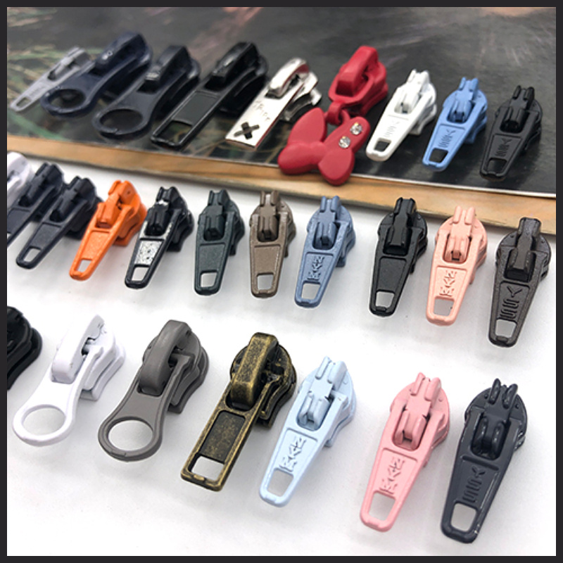 No. 4 metal pull head thickened No. 4 nylon zipper accessories down jacket zipper ultra-small No. 4 resin pull head metal