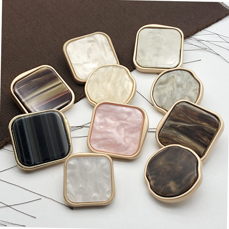 Square new button Fashion Quadrilateral SQUARE Alien Fashion Blouse Fashion Blouse Skirt small fragrant suit cardiovert decoration