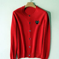 Красный кардиган, круглый воротник