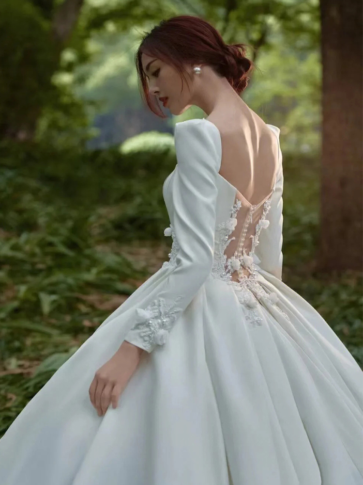 Summer advanced retro wedding dress, long sleeve, high-end, fitted Summer advanced retro wedding dress, long sleeve, high-end, fitted