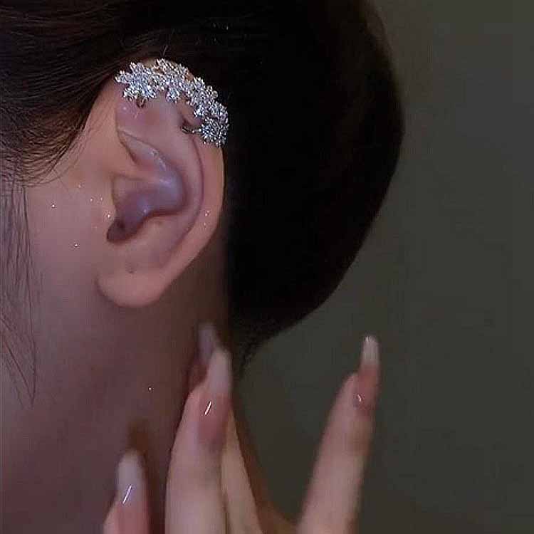 Fashion Sweet Flower Alloy Diamond Artificial Gemstones Women's Earrings display picture 3