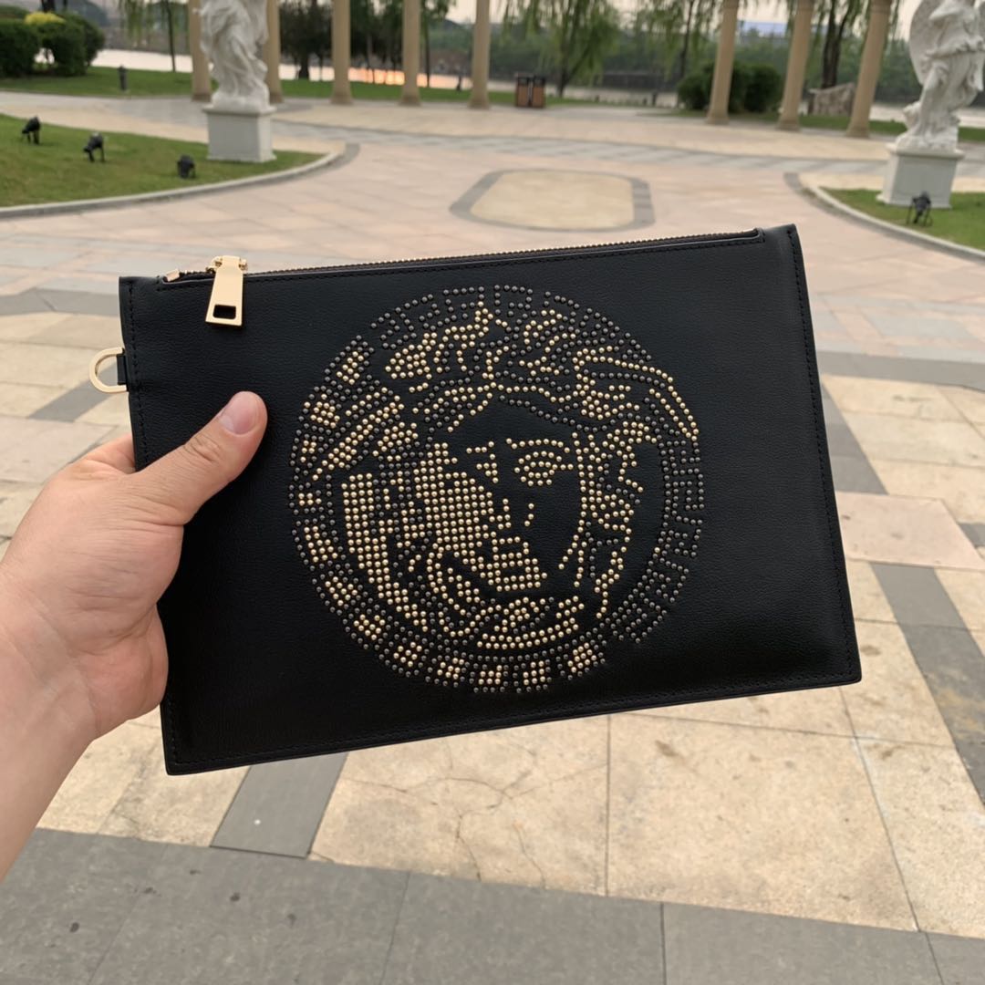 Hand grasping envelope bag trendy casual youth willow clip bag new genuine leather men's hand bag top layer cowhide