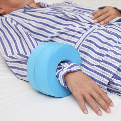 Склонный треугольник уход за губкой подушка подушка подушка парализована большая подушка над косой лежащей лежа