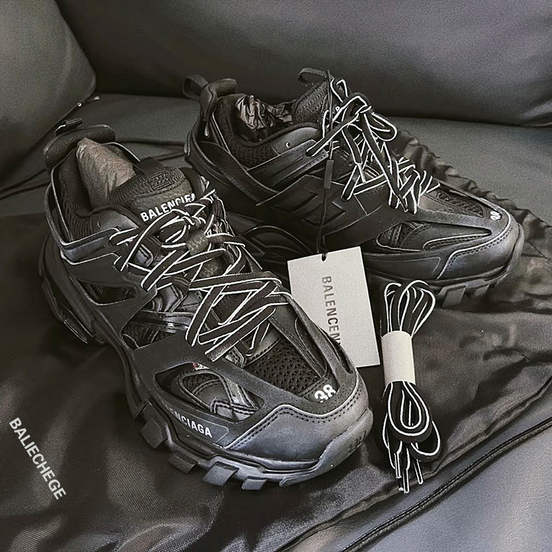 Paris Third-Generation Dad Shoes for Men and Women, 2026 Autumn Black Thick-Soled Height-Increasing Retro Sports Casual Air-Cushioned Trendy Shoes