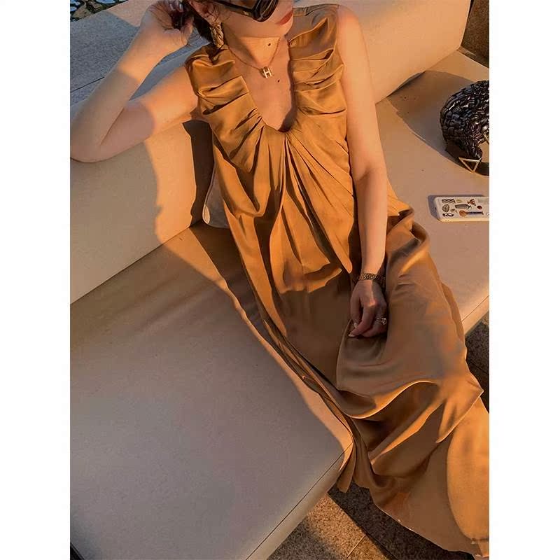 Vintage Bv Wind deep u collar Folds Foreign Dress Design Sense small Temperament No sleeves High waist A word dress