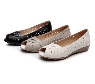 Summer Women's Shoes for Moms, Hollow-Out Perforated Shoes, Soft-Soled Peep-Toe Mom Sandals, Comfortable Non-Slip Genuine Leather Sandals for Middle-Aged and Elderly Women