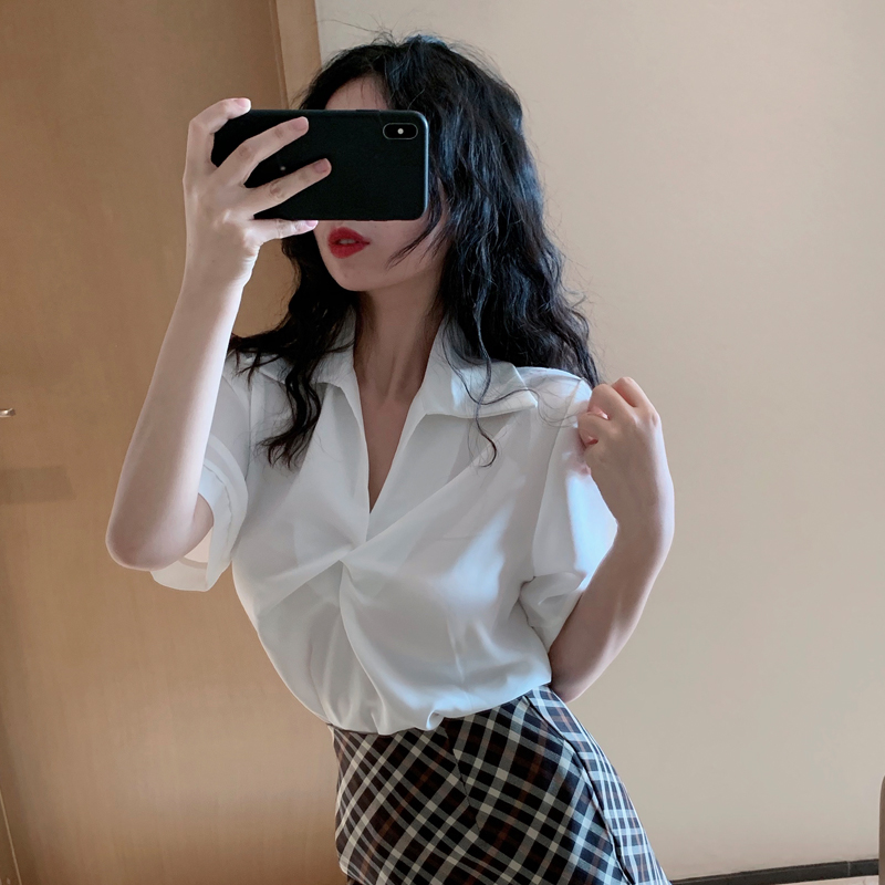 Large size shirt women's V-neck cross fashion foreign style shirt loose design niche short sleeve chiffon shirt top summer