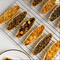 Glutinous rice boat cake shell Hokkaido type boat bottom biscuits banana boat boat cake shell baking semi-finished products packaging box waxy