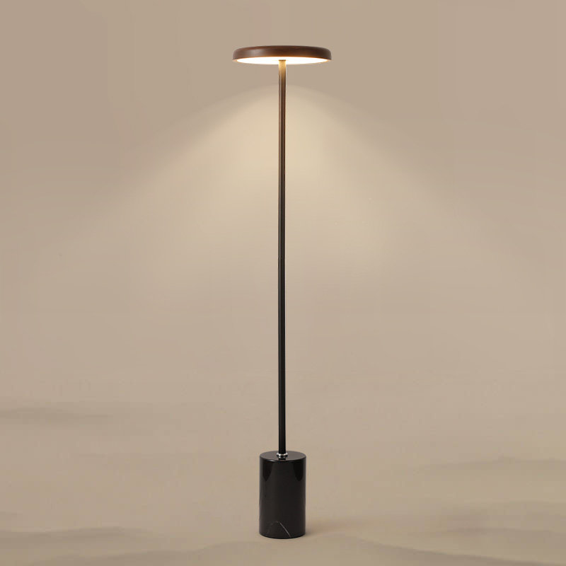 Floor lamp Living room sofa Next to tea table Lamp minimalist Hyundai Ingrid Red Nordic Bedroom bedside upright table lamp