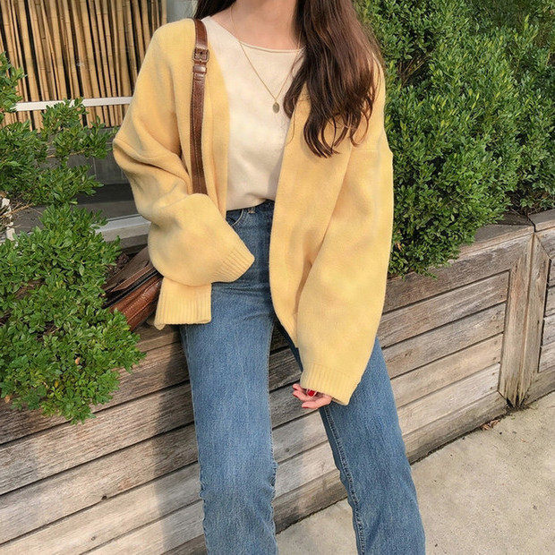 Korean version of creamy yellow knitted sweater, small fragrance, age-reducing cardigan women's short coat loose spring and autumn all-match lazy wind