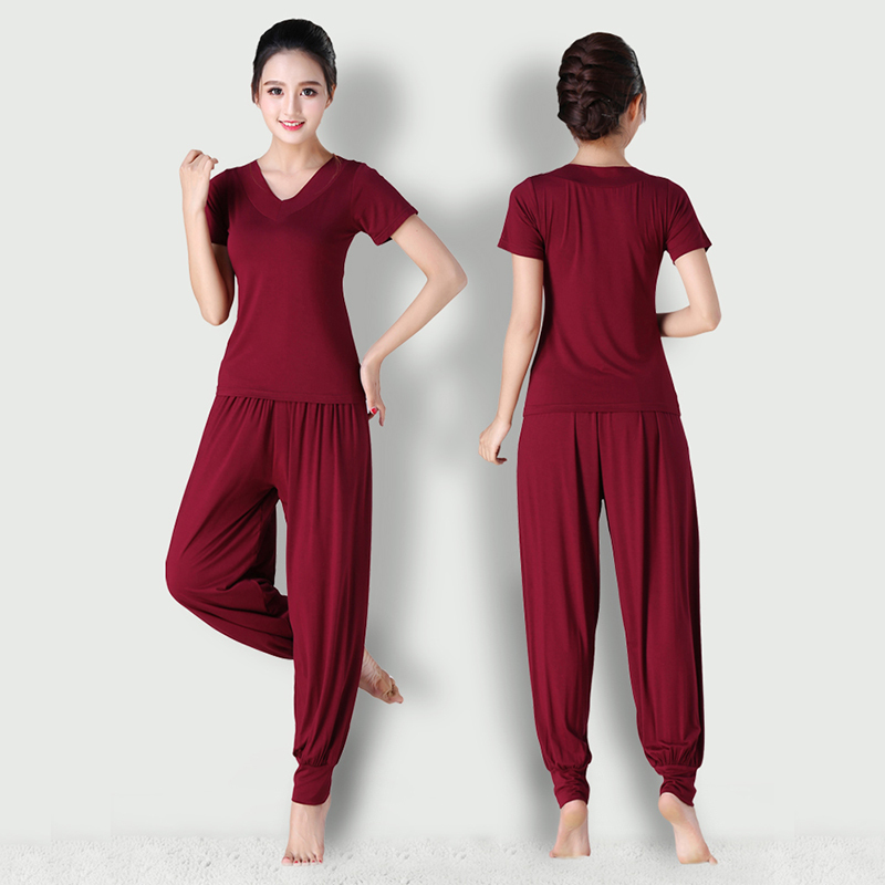 Summer Yoga Clothes for Middle-Aged and Elderly Women, Plus-Size Loose-Fitting Professional Sports High-End Fashion Square Dance Outfits for Women