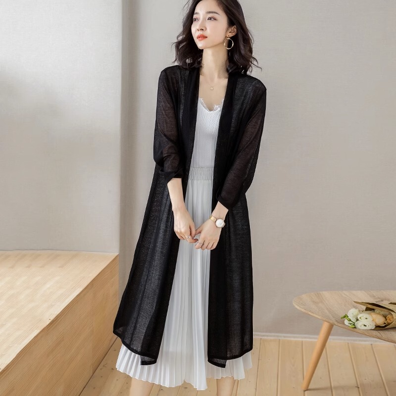Fashionable Zhizhi Summer Mid-Length Sun Protection Cardigan for Women, Paired with a Skirt, Made of Mulberry Silk Knit, Thin Outer Shawl Fashionable Zhizhi Summer Mid-Length Sun Protection Cardigan for Women, Paired with a Skirt, Made of Mulberry Silk Knit, Thin Outer Shawl