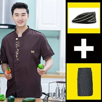 Цветная юбка в складку, берет, короткий рукав