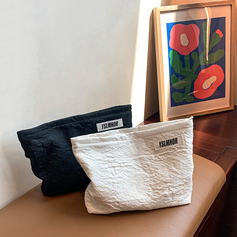 Cosmetic bag 2021 new ins wind large-capacity wash bag portable cosmetic storage bag lipstick bag liner bag
