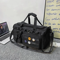 Черный (подарочный значок)