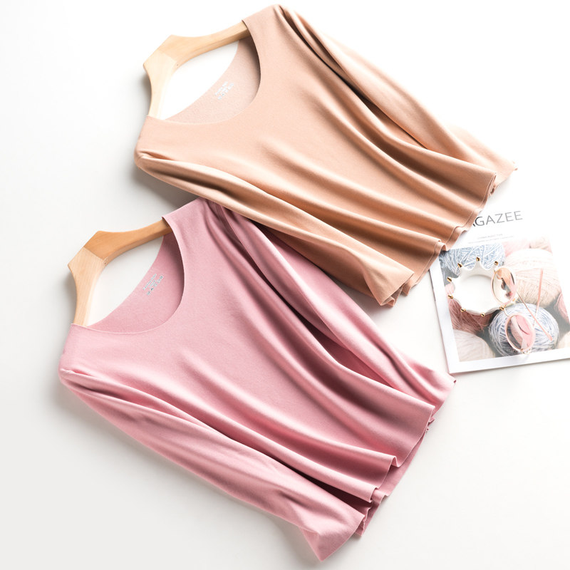 Untraced warm underwear woman wearing Developed Hair Double-Face Suede Surface Ion Sweater in winter