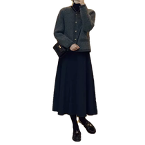 French Hepburn style black woolen skirt for women autumn and winter high waist A-line umbrella skirt covering the crotch mid-length pleated skirt