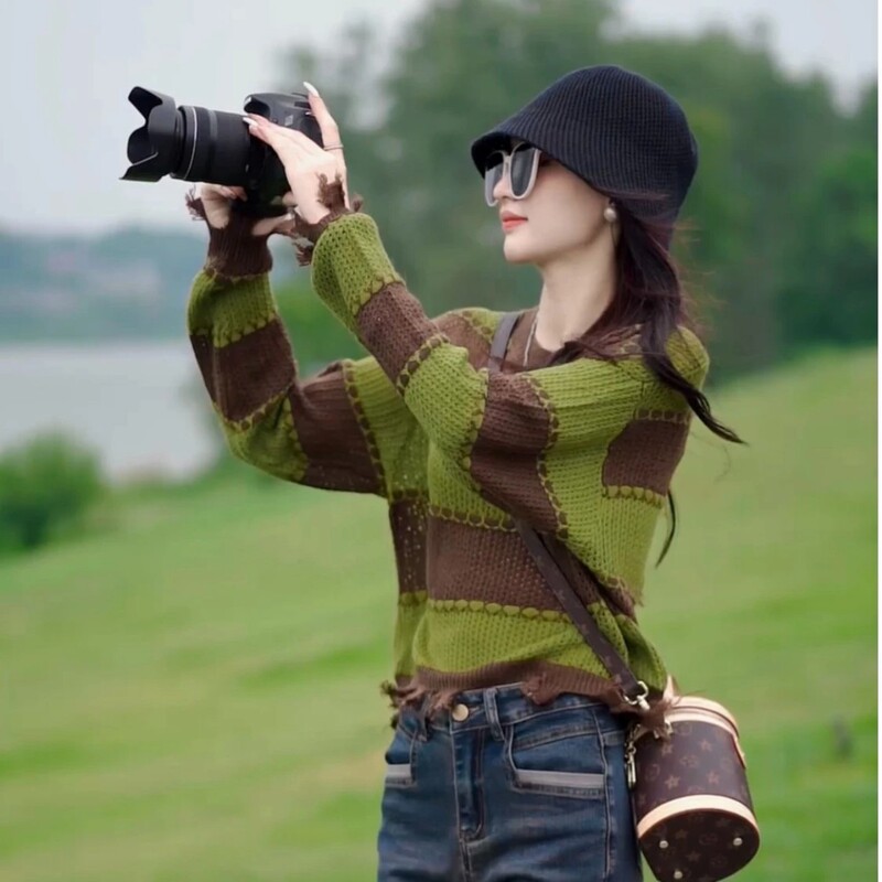 Color-Blocked Hollow-Out Knit Top for Women, Early Autumn Wear, Loose Pullover Long-Sleeve Base Shirt, Lazy Style Soft Sweater Color-Blocked Hollow-Out Knit Top for Women, Early Autumn Wear, Loose Pullover Long-Sleeve Base Shirt, Lazy Style Soft Sweater