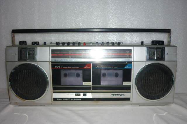 Yao Lan] Decoration Film and TV Decorative Nostalgia Recorder props SANYO Sanyo Pendulum Photography Collection MW200K