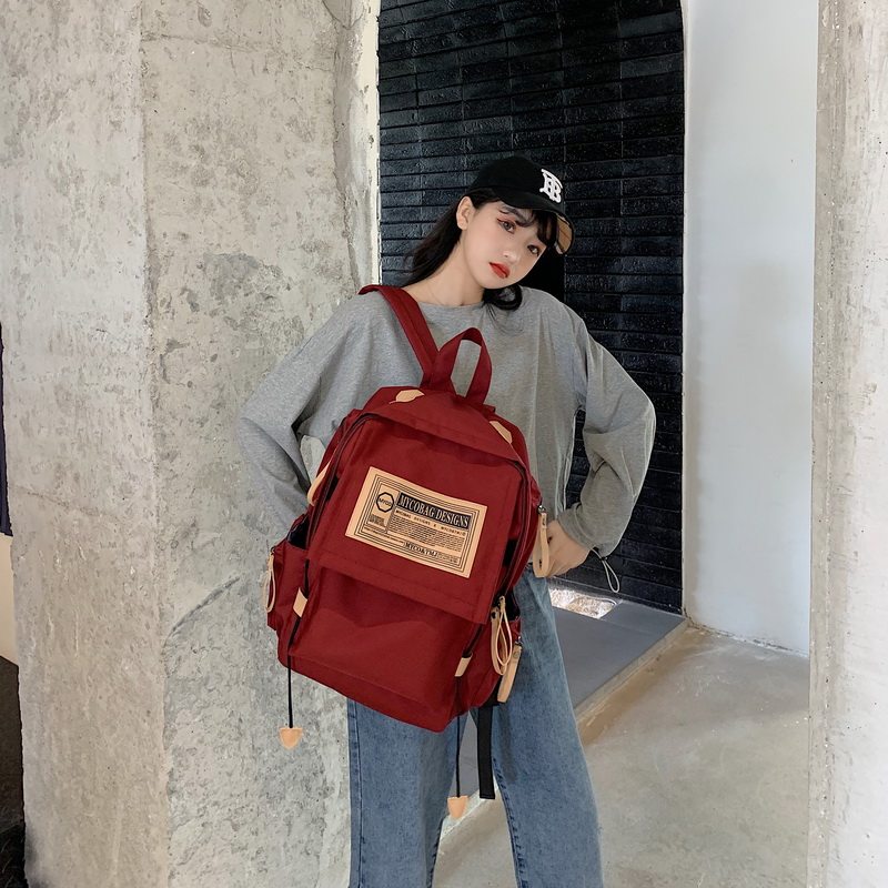 2020 new high-value travel backpack female Korean version all-match junior high school student schoolbag fashion large capacity