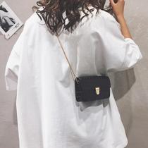 Net Red Packet Bag 2021 new Summer Fashion French small crowdsourced High sense single shoulder diagonal satchel small square bag