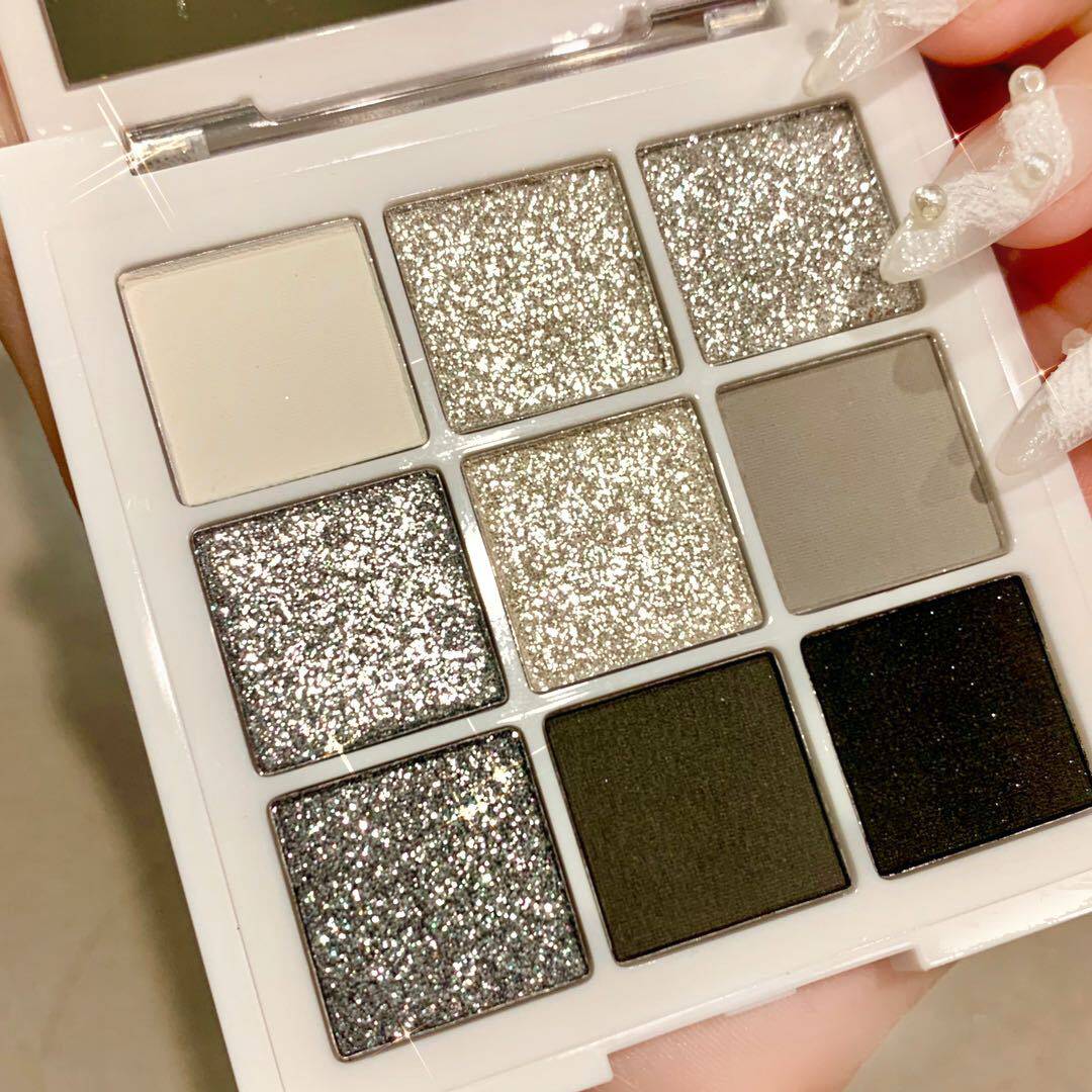 Dark Punk Smokey Nine Color Eyeshadow Palette Black And White Gray Metallic Pearlescent Matte Silver Halloween Party Cheap