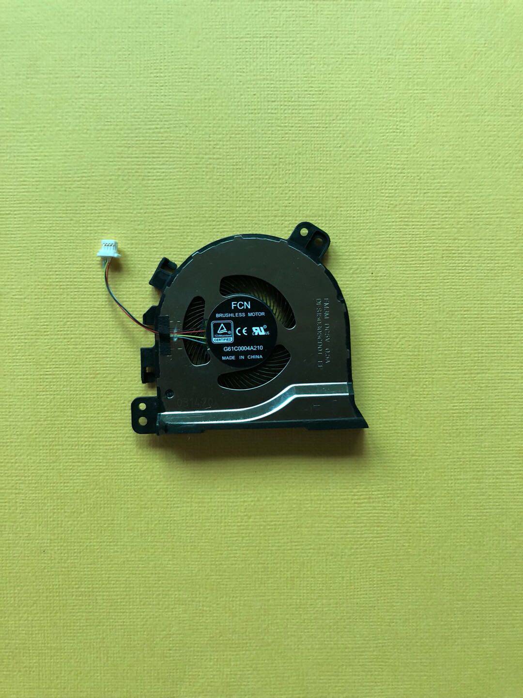 Applicable Toshiba Toshiba Tecra X40 X40-E X40-D X40-D CPU cooling fan